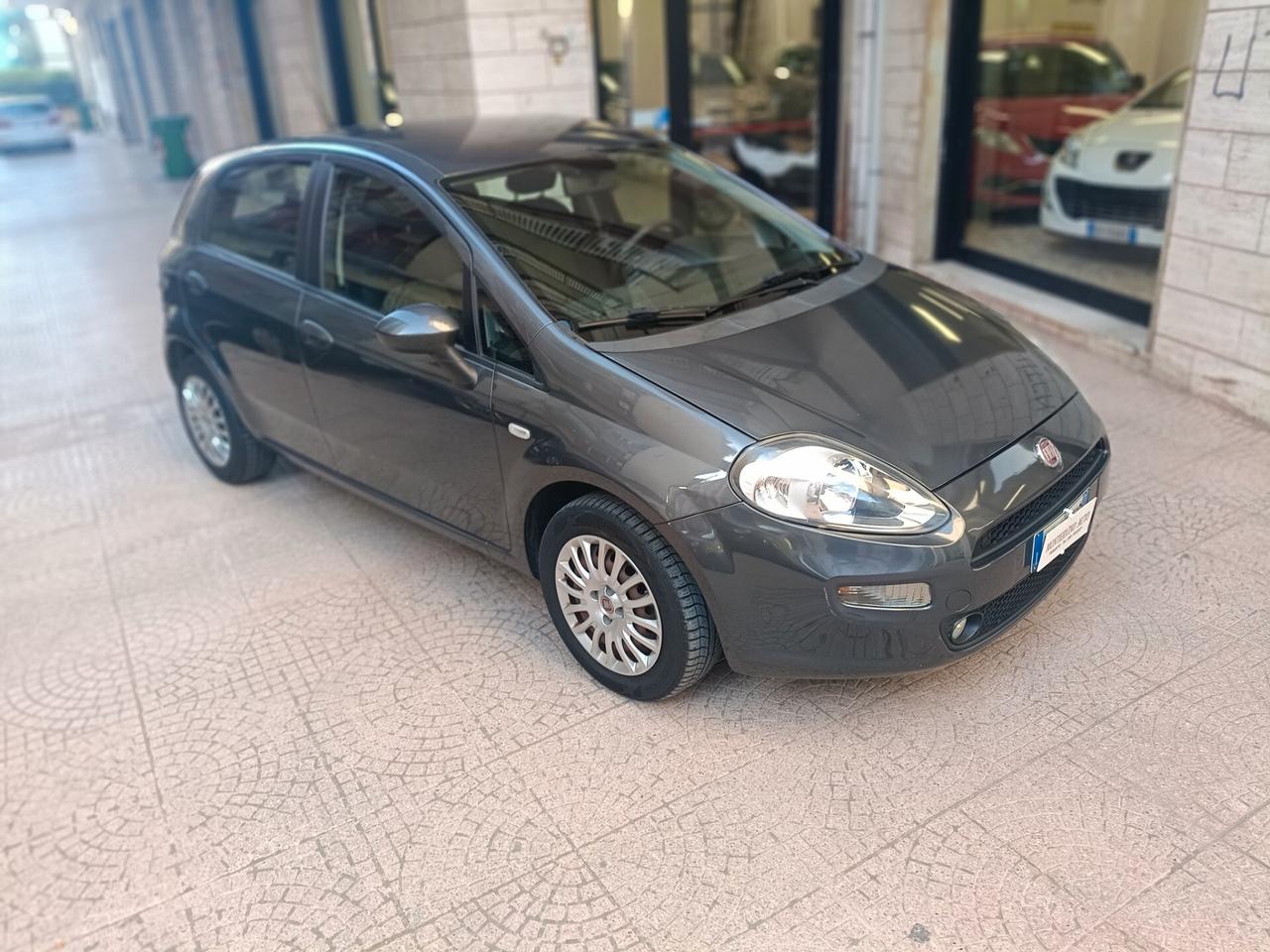 FIAT PUNTO 1.2 5PORTE-2013-NEOPATENTATI-Euro5490