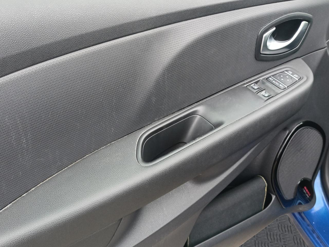 Renault Clio TCe 12V 90 CV GPL 5 porte Moschino In