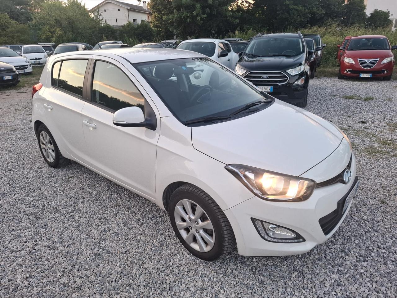 Hyundai i20 1.1 CRDi 5p. Sound Edition