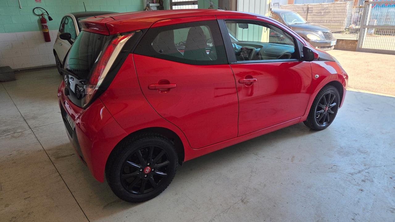 Toyota Aygo 1.0 VVT-i 69 CV UNICO PROPRIETARIO KM 48.000