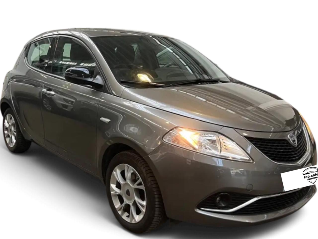 Lancia Ypsilon 1.2 69 CV 5 porte Platinum Si Neopatentati
