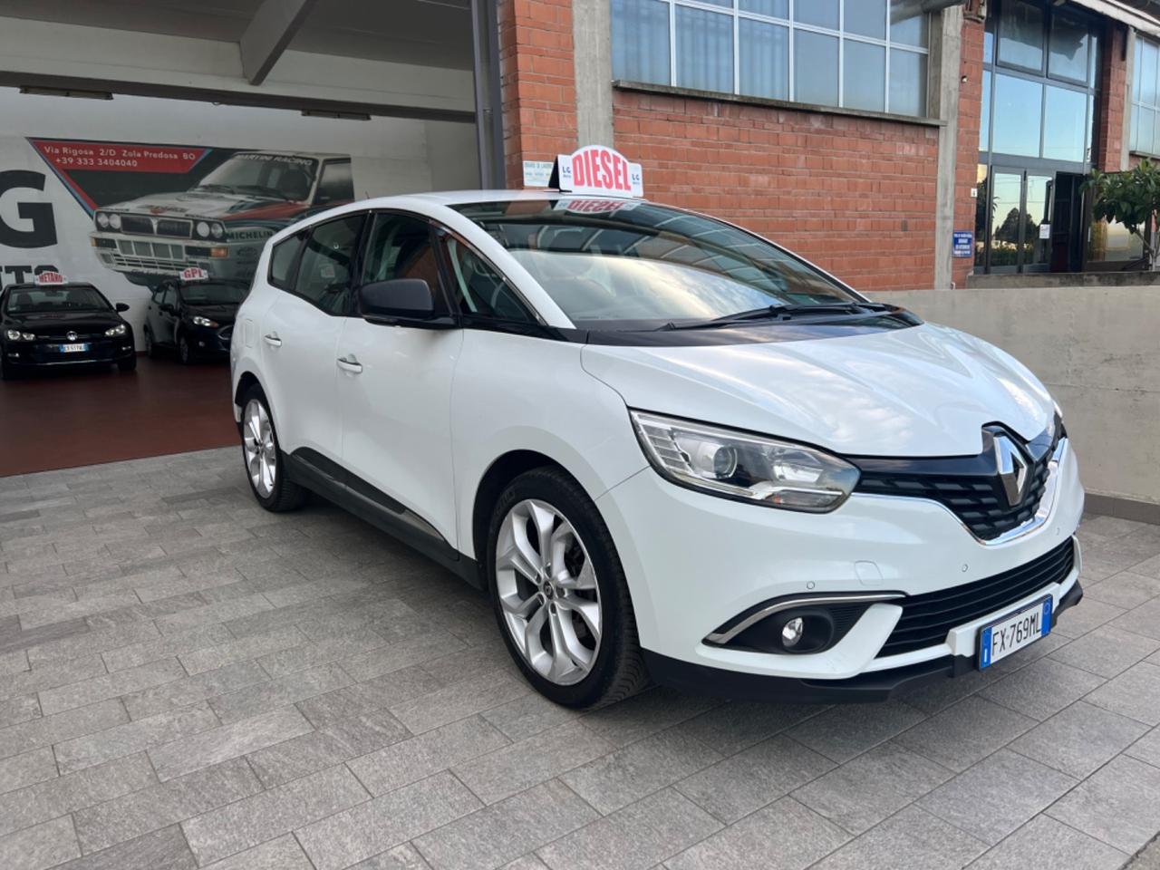 Renault Grand Scenic Blue dCi 150 CV EDC Initiale Paris