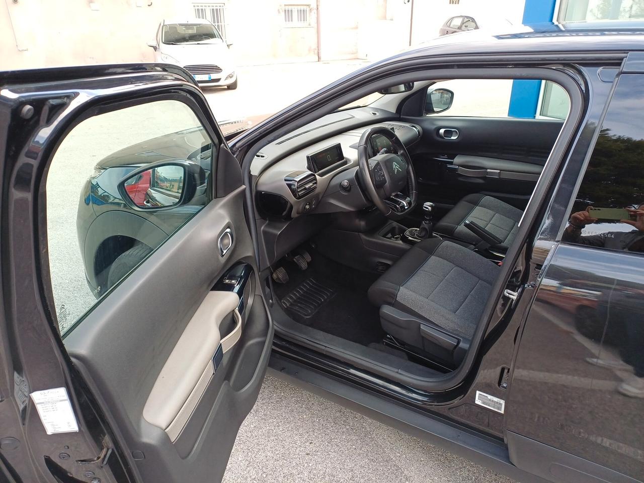 Citroen C4 Cactus BlueHDi 100 S&S Shine