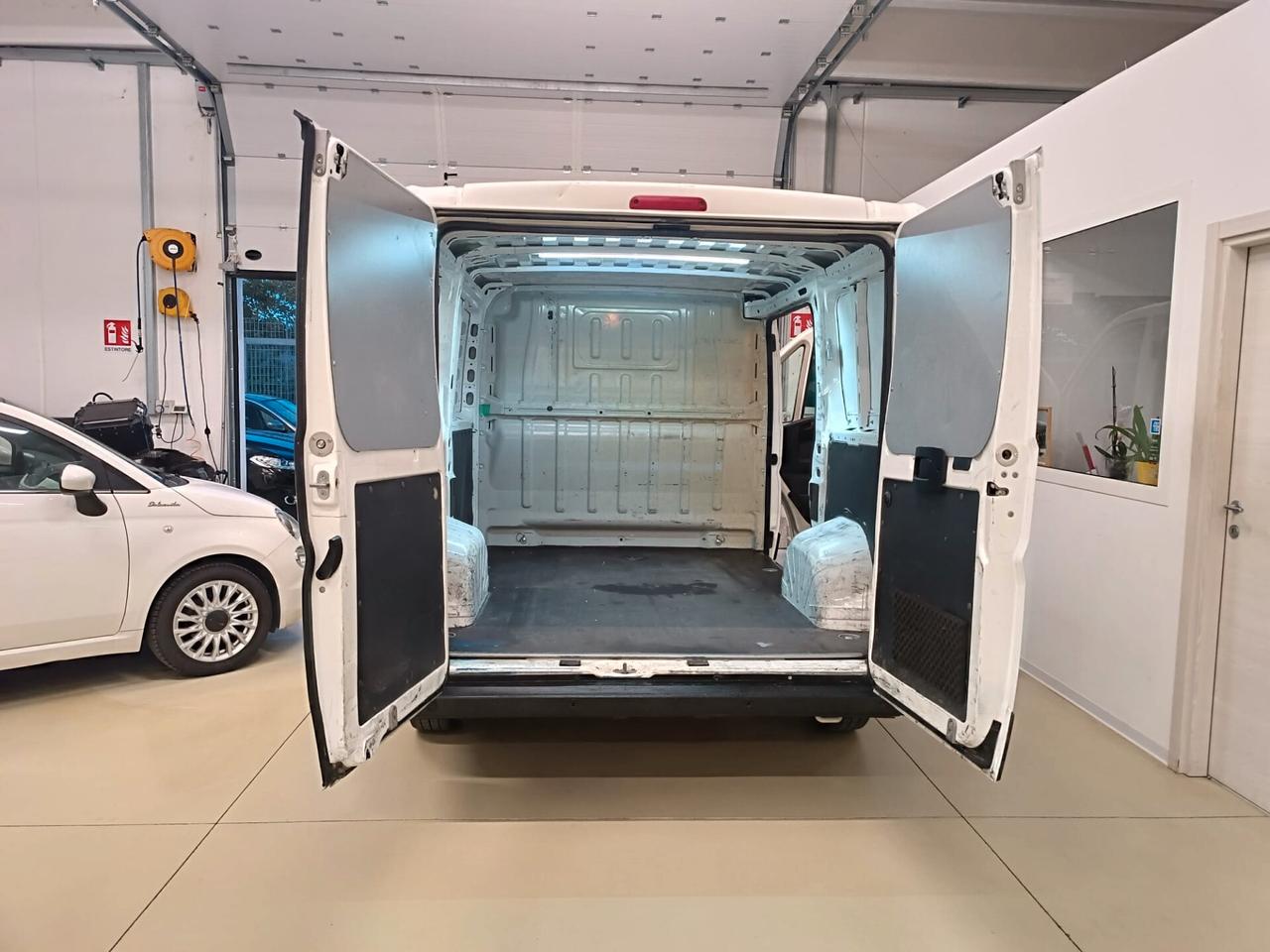 Peugeot Boxer 328 2.2 BlueHDi 120 S&S PC-TN Furgone