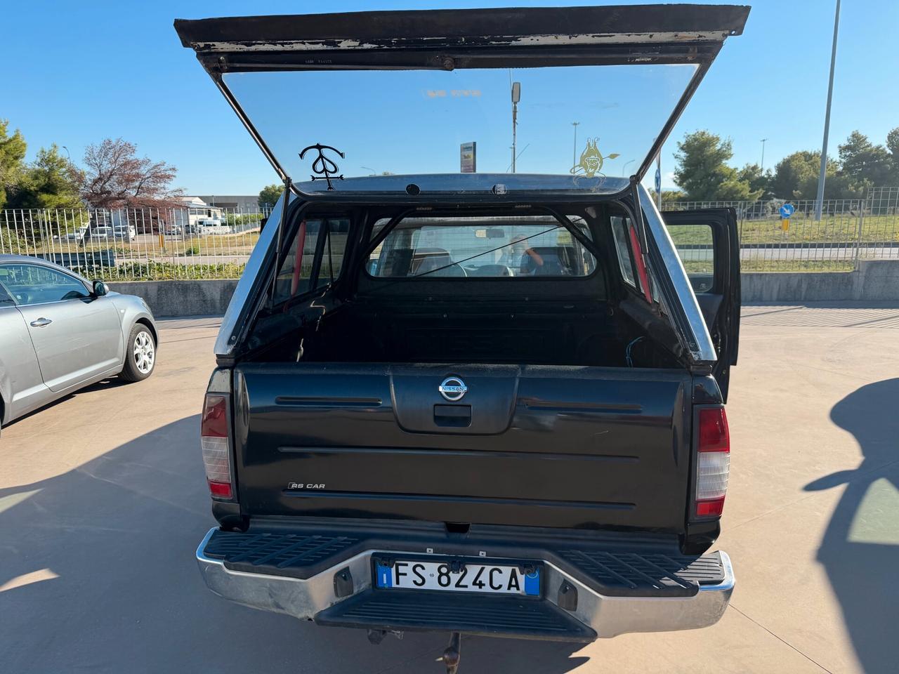 Nissan Navara 2.5 TD Duoble Cab Inc. 98 kw