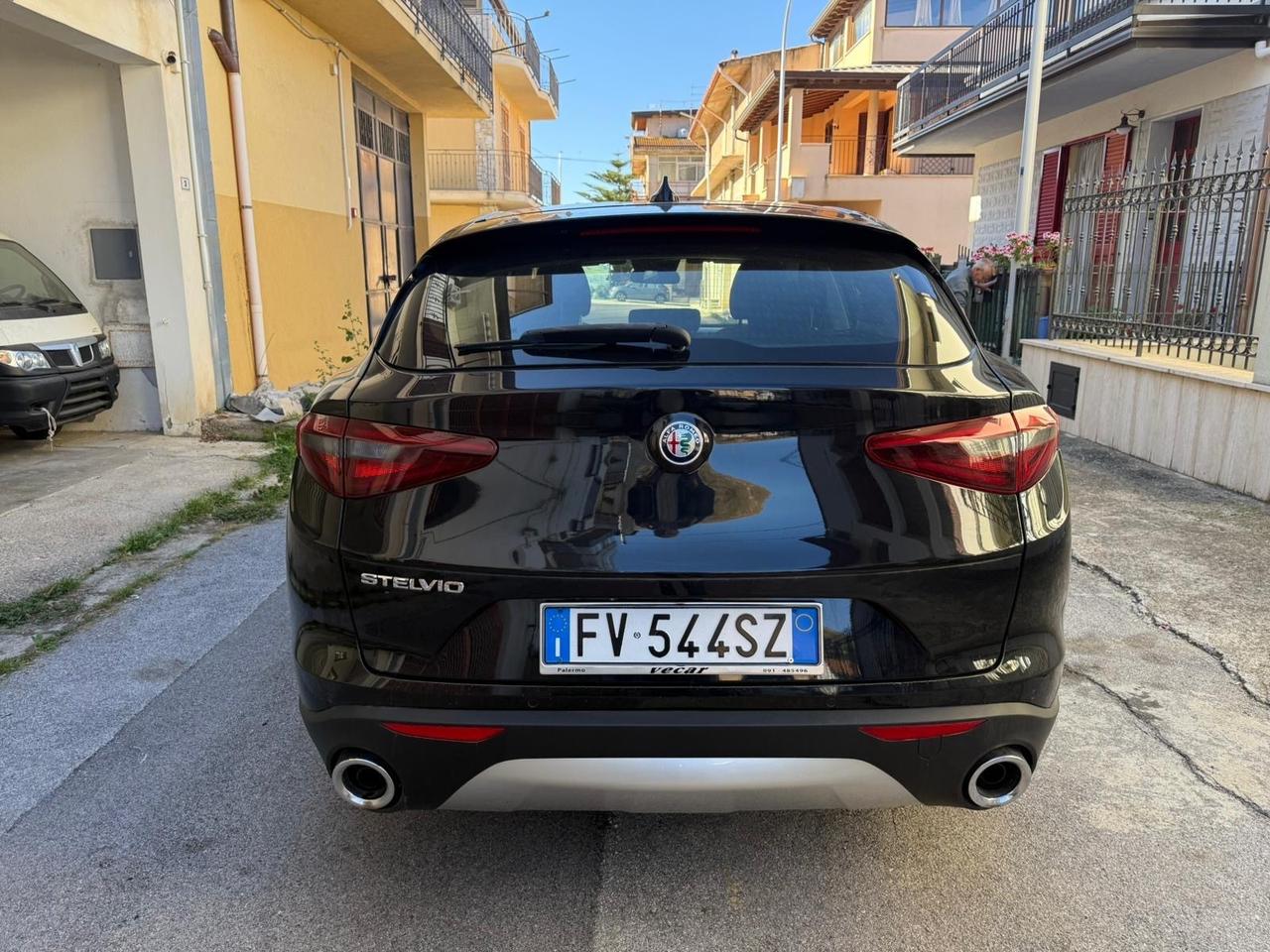 Alfa Romeo Stelvio 2.2 Turbodiesel 190 CV AT8 RWD Business