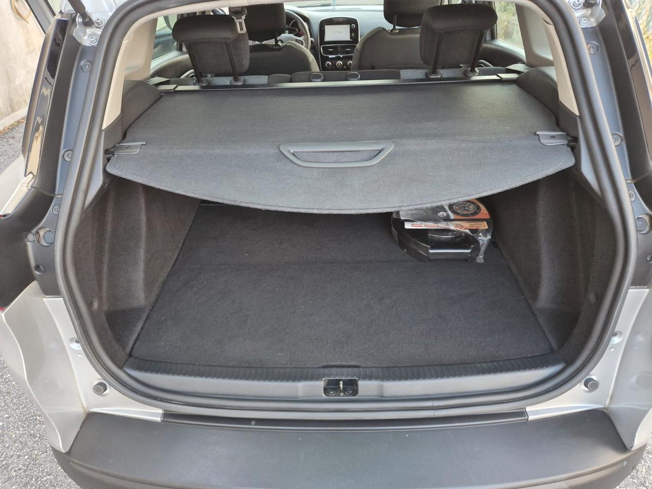 Renault Clio Sporter dCi 8V 90 CV Moschino Intens