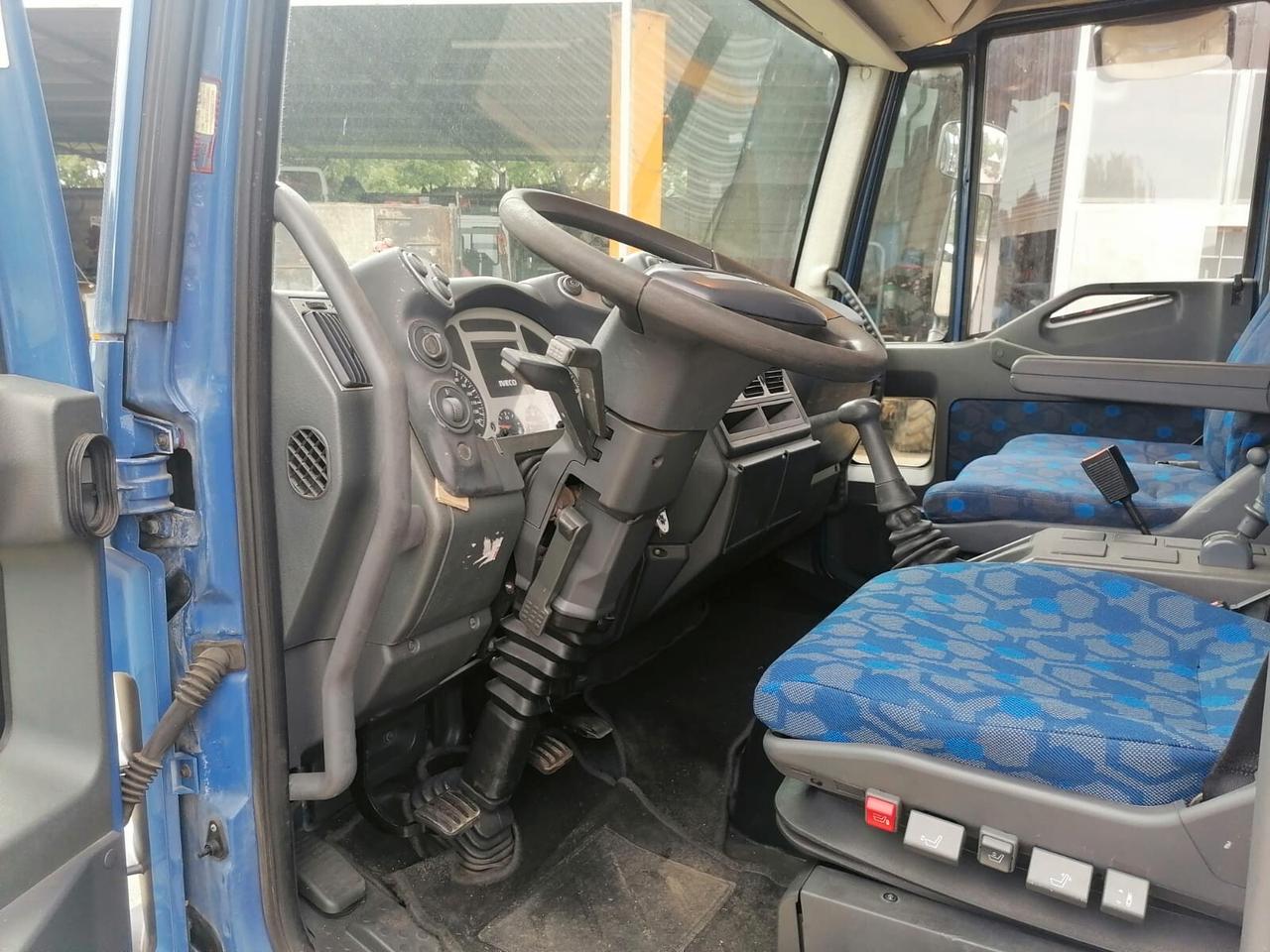 Iveco Eurocargo 100 e 18 - Carrellone