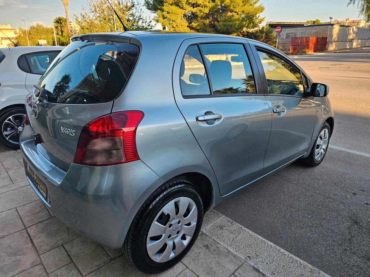 Toyota Yaris 1.4 D-4D 5 porte Sol