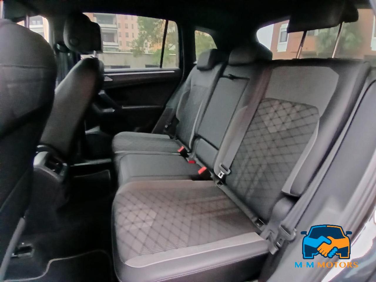 Volkswagen Tiguan 2.0 tdi R-Line 150cv dsg