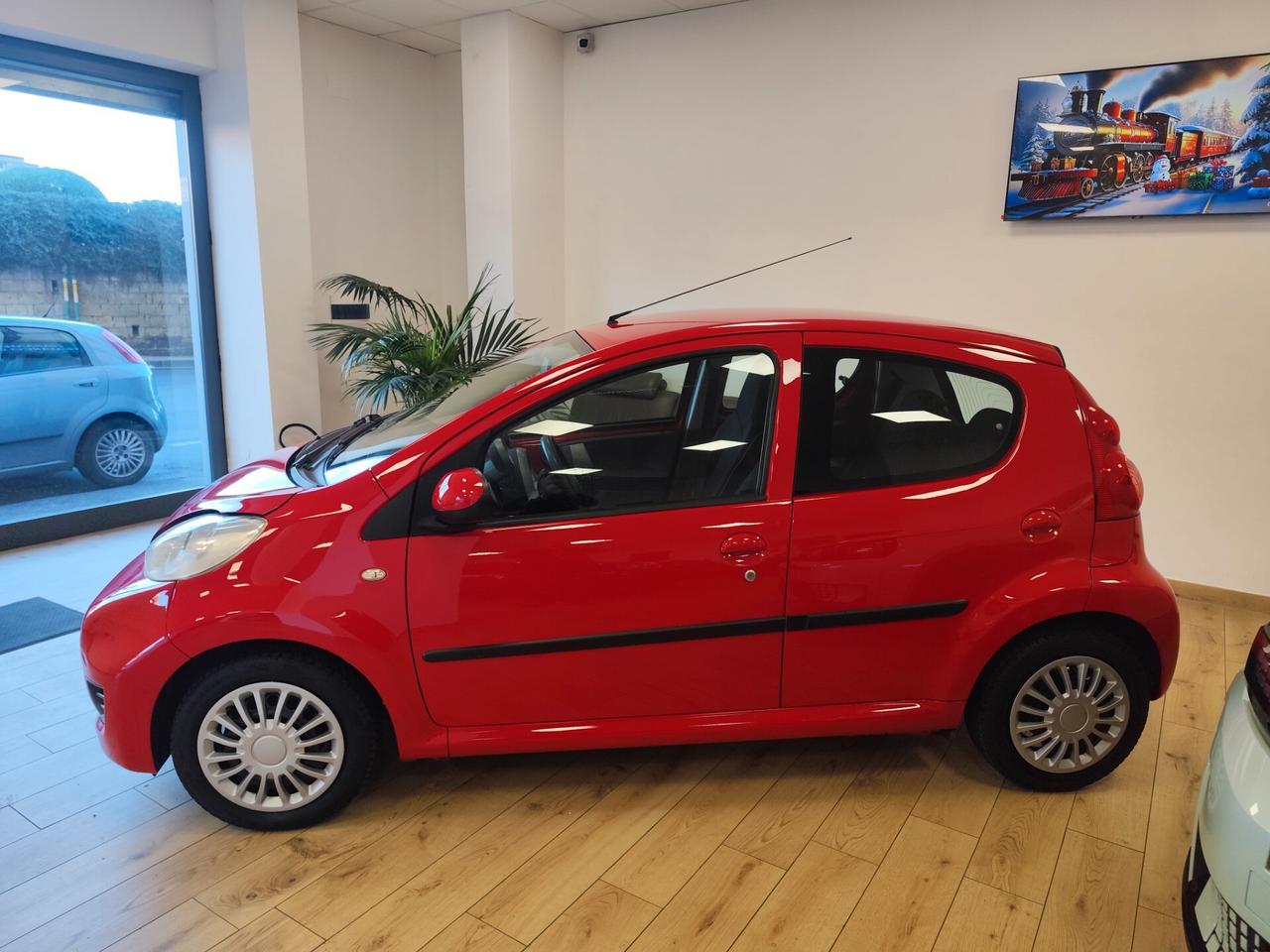 Peugeot 107 1.0 68CV 5p. Allure