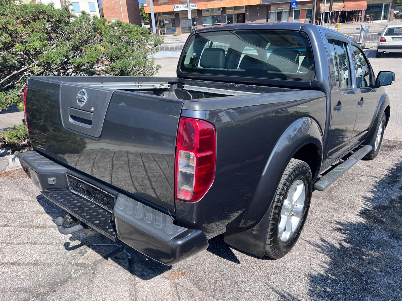 Nissan Navara 2.5 dCi 190CV 4 porte Double Cab LE Plus Restyling