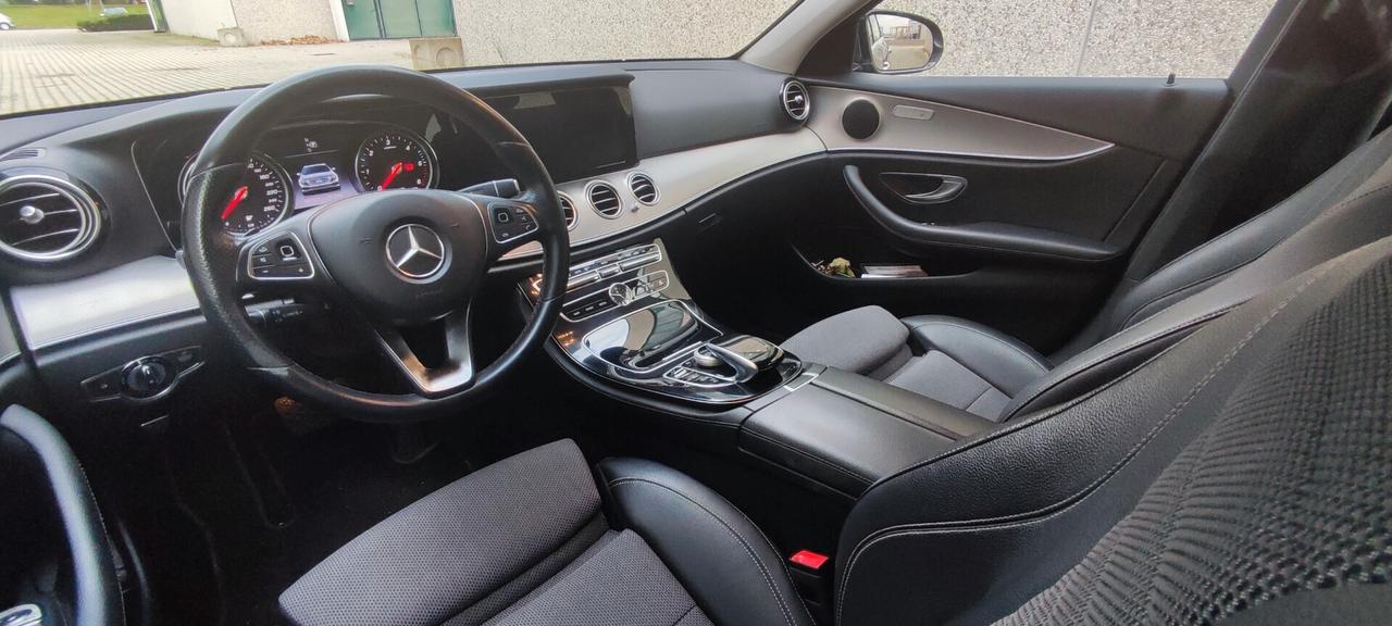 Mercedes-benz E 220 E 220 d S.W. Auto Business Sport