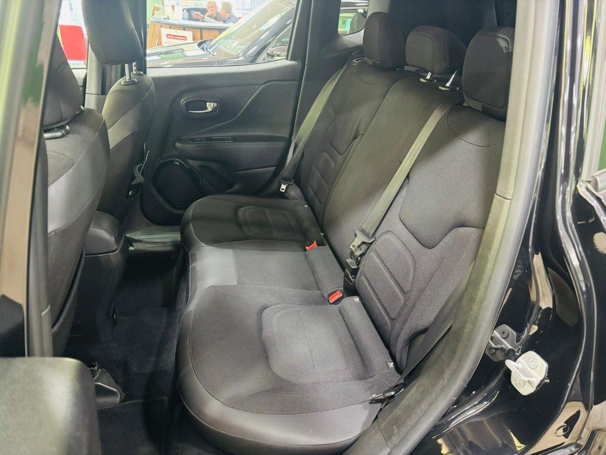 Jeep Renegade 1.6 M.Jet 120cv Dawn of Justice Total Black
