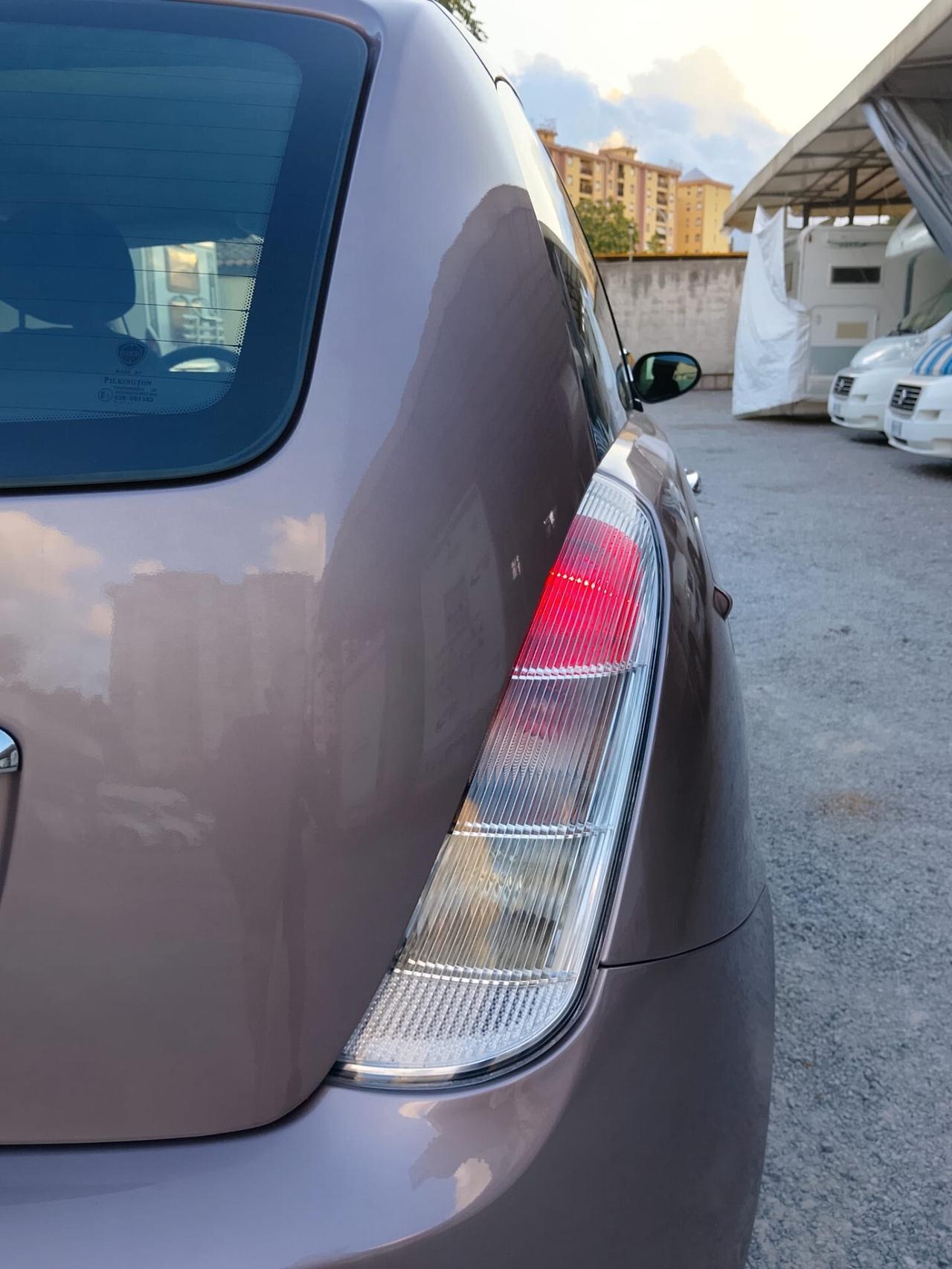 Lancia Ypsilon 1.2 Oro PARI AL NUOVO LEGGI