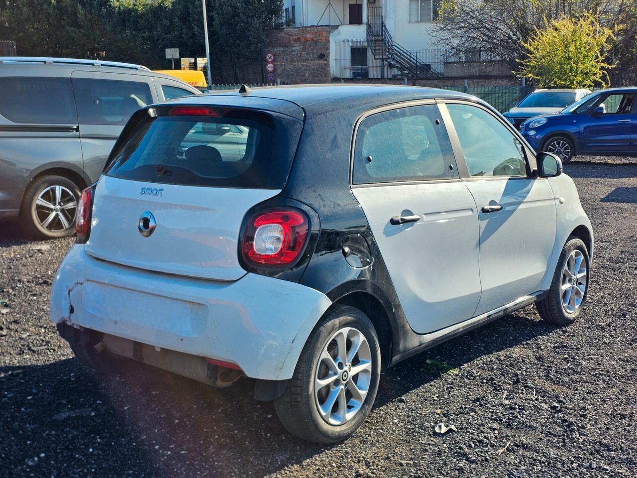 SINISTRATO Smart ForFour 70 1.0 Passion