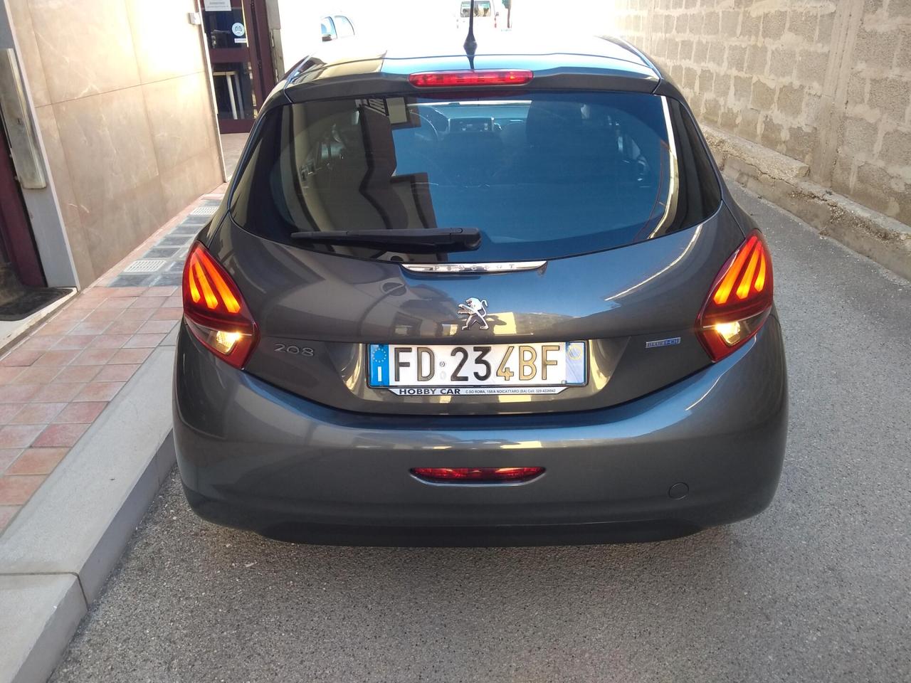 Peugeot 208 BlueHDi 75 5 porte Active