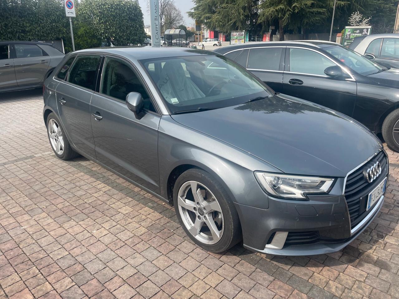 Audi A3 SPB 1.6 TDI S tronic Design
