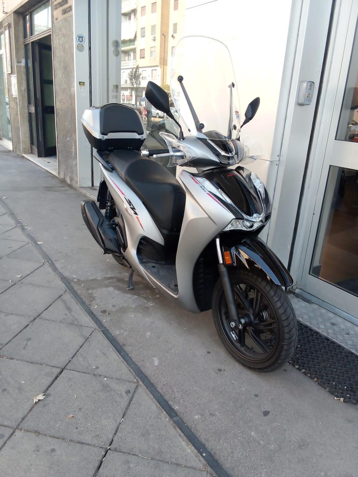 Honda SH 350