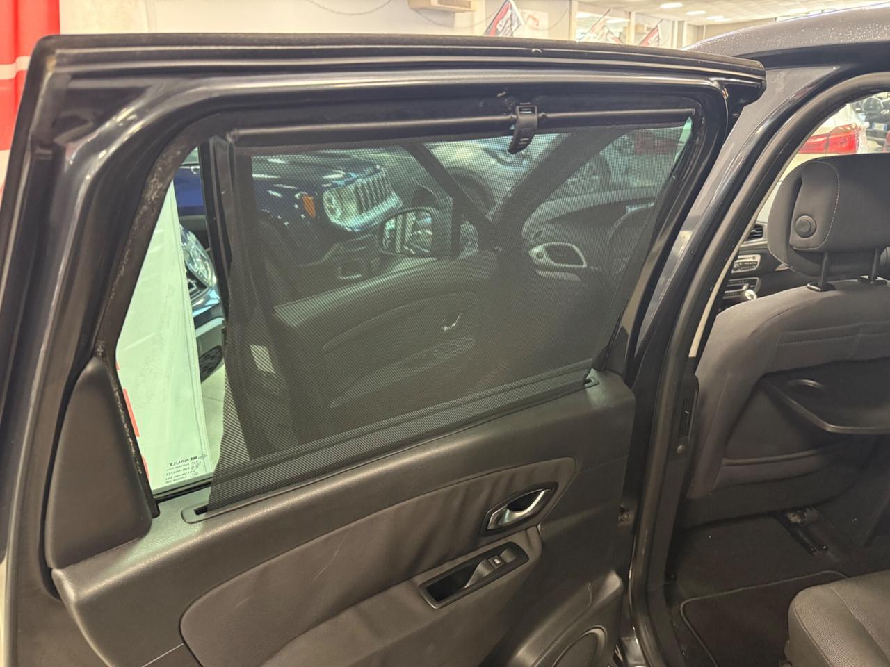 Renault Scenic 1.9 dCi 130CV Dynamique 7 Posti