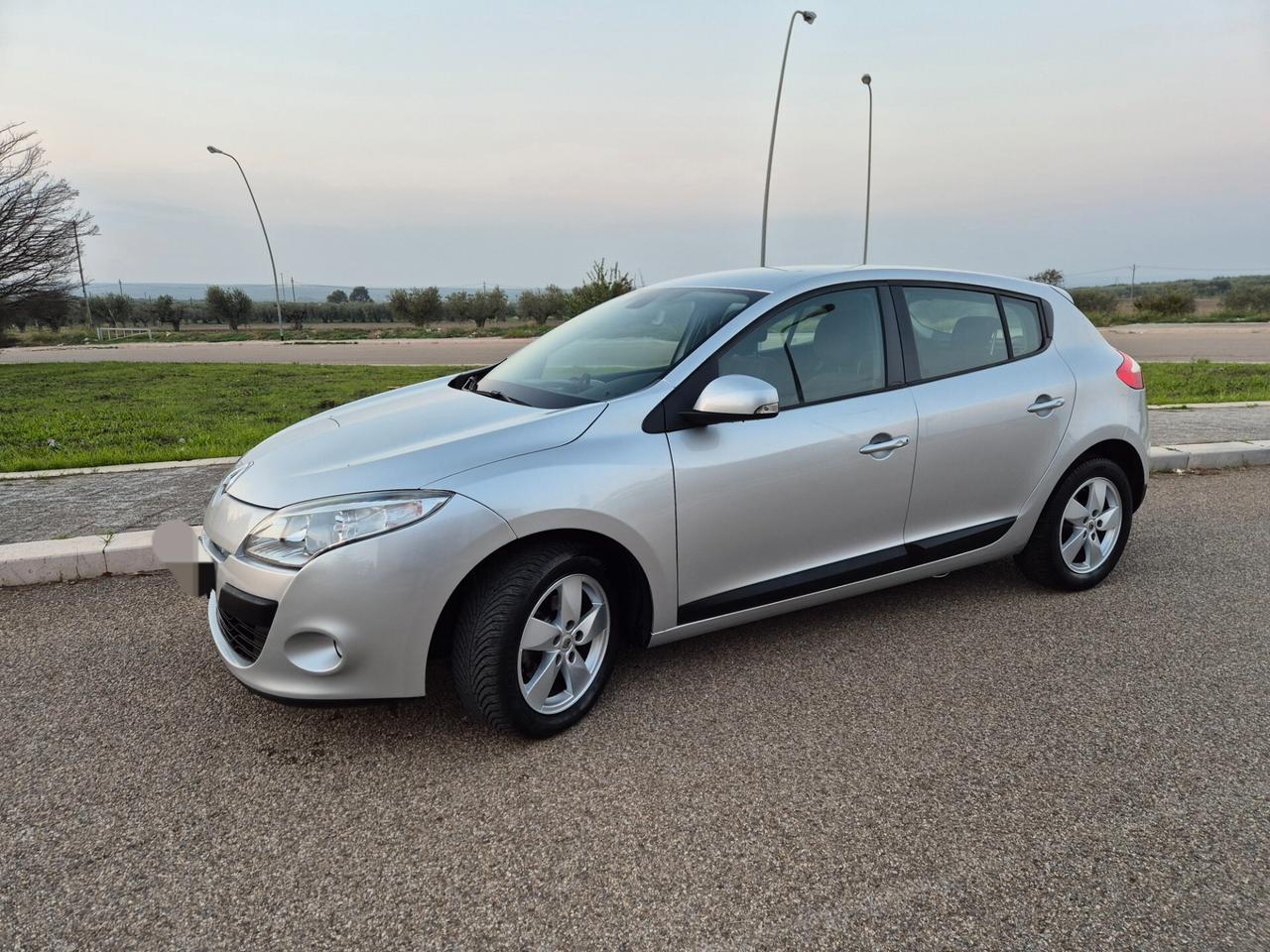 Renault Megane Mégane 1.5 dci diesel 110cv 2012