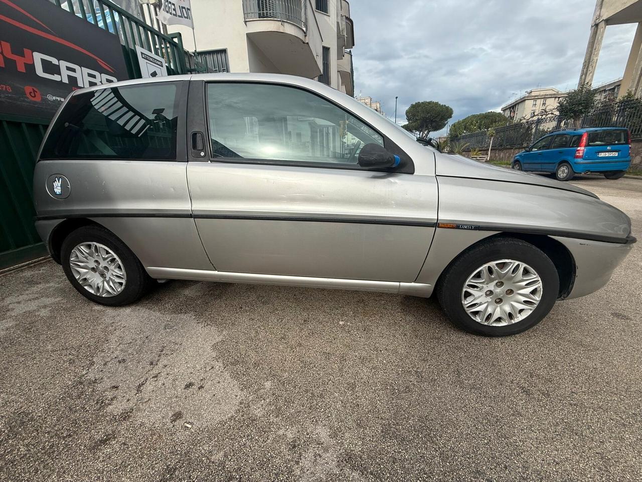 Lancia Y 1.2i cat LS