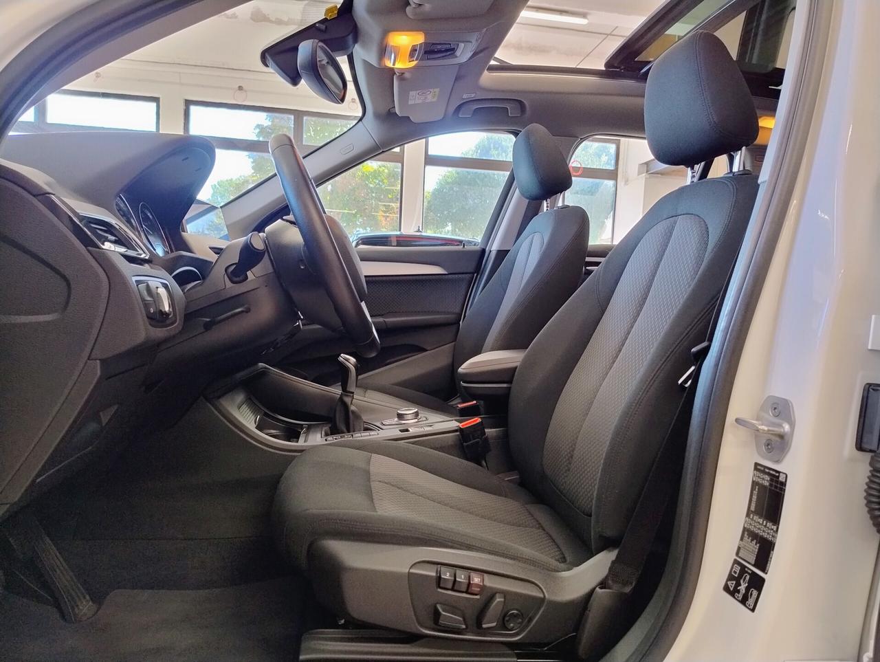 BMW X1 xdrive18d Advantage PANO H&K LED MEMORY KEYLESS