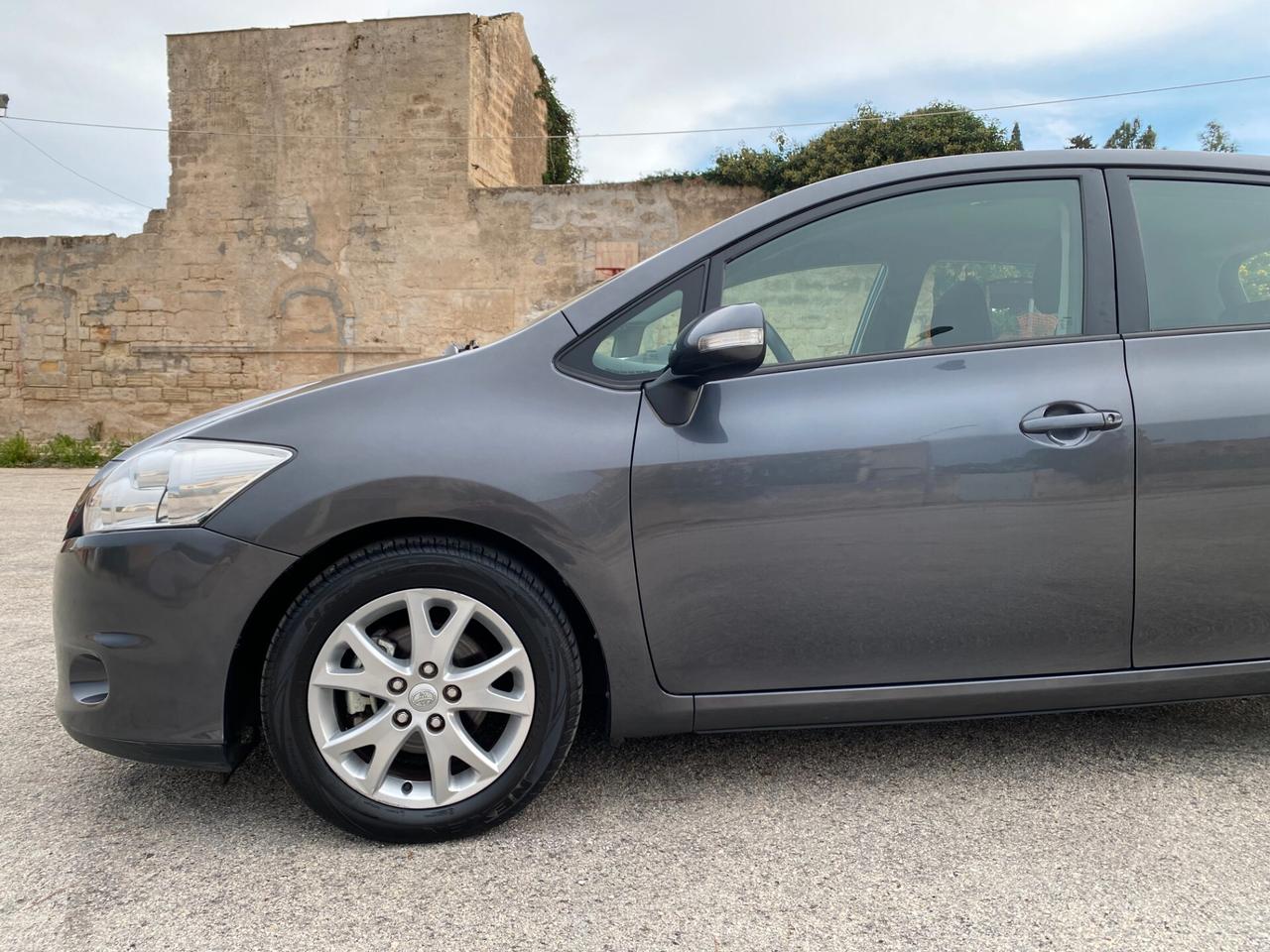 Toyota Auris 1.4 D-4D 5 porte Active