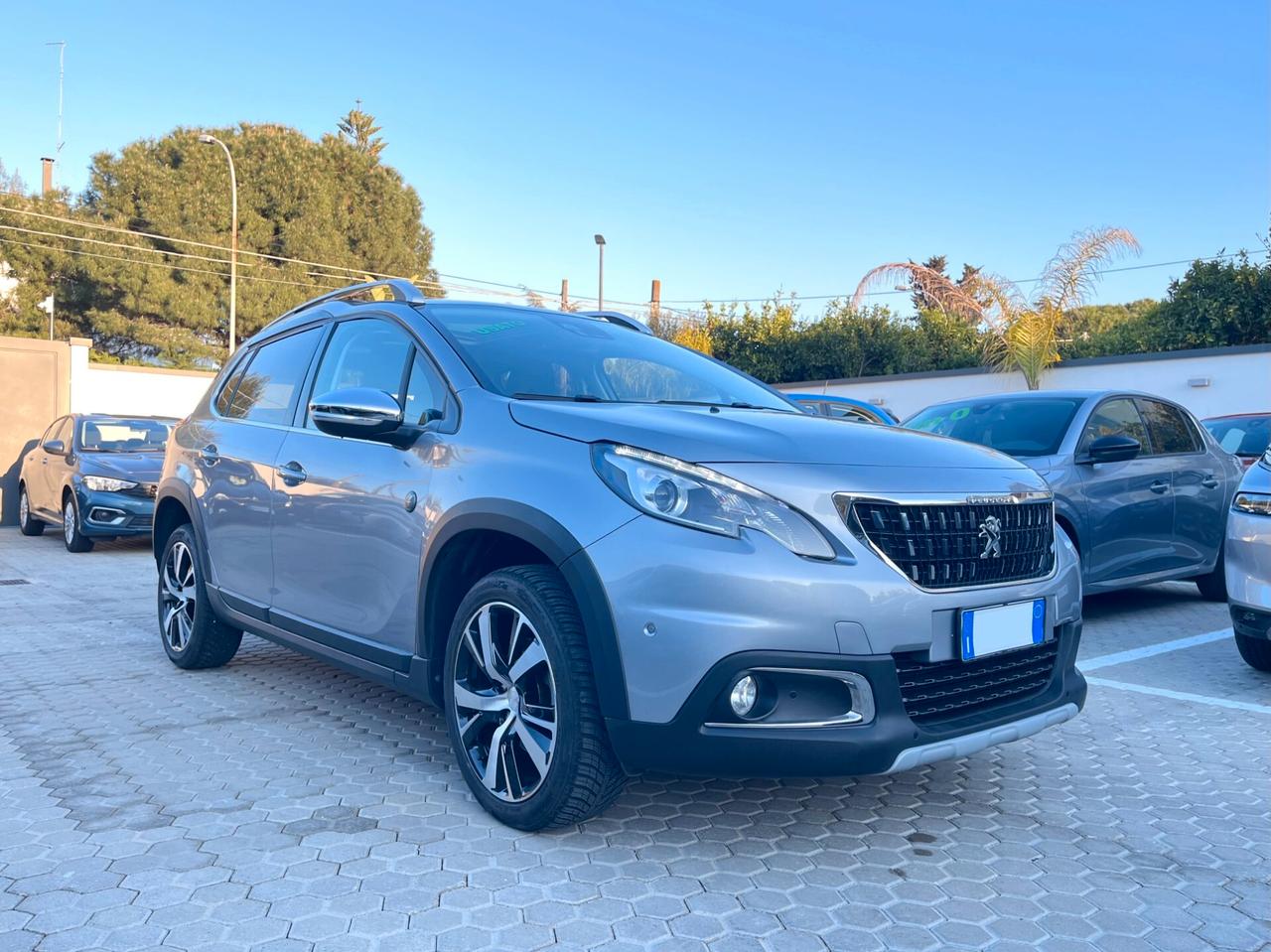 Peugeot 2008 BlueHDi 120 S&S Crossway (tetto in vetro)