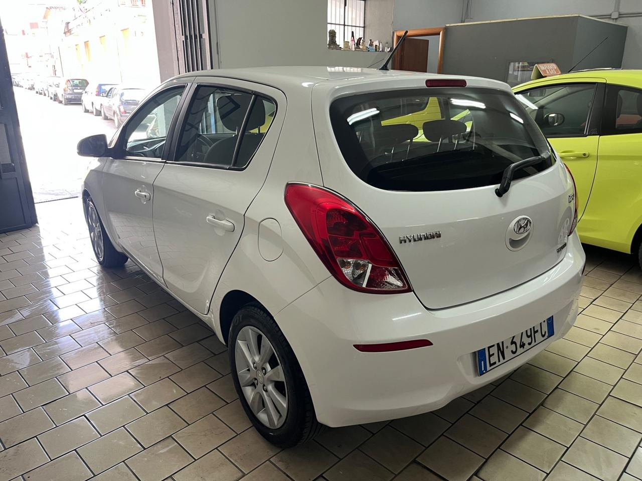 Hyundai i20 1.4 CRDi 5p. Tagliandata 12