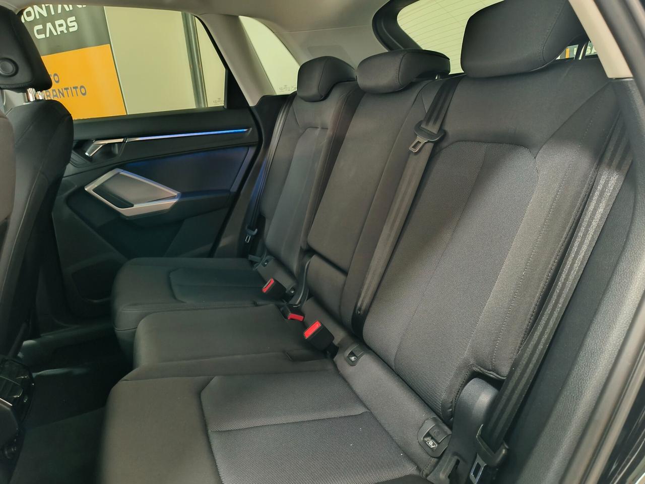 Audi Q3 35 TDI S tronic Business