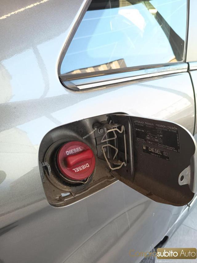 MERCEDES-BENZ B 200 CDI Premium