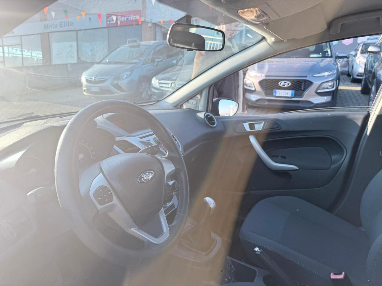 Ford Fiesta 1.2 BENZINA 2012 NEOP.