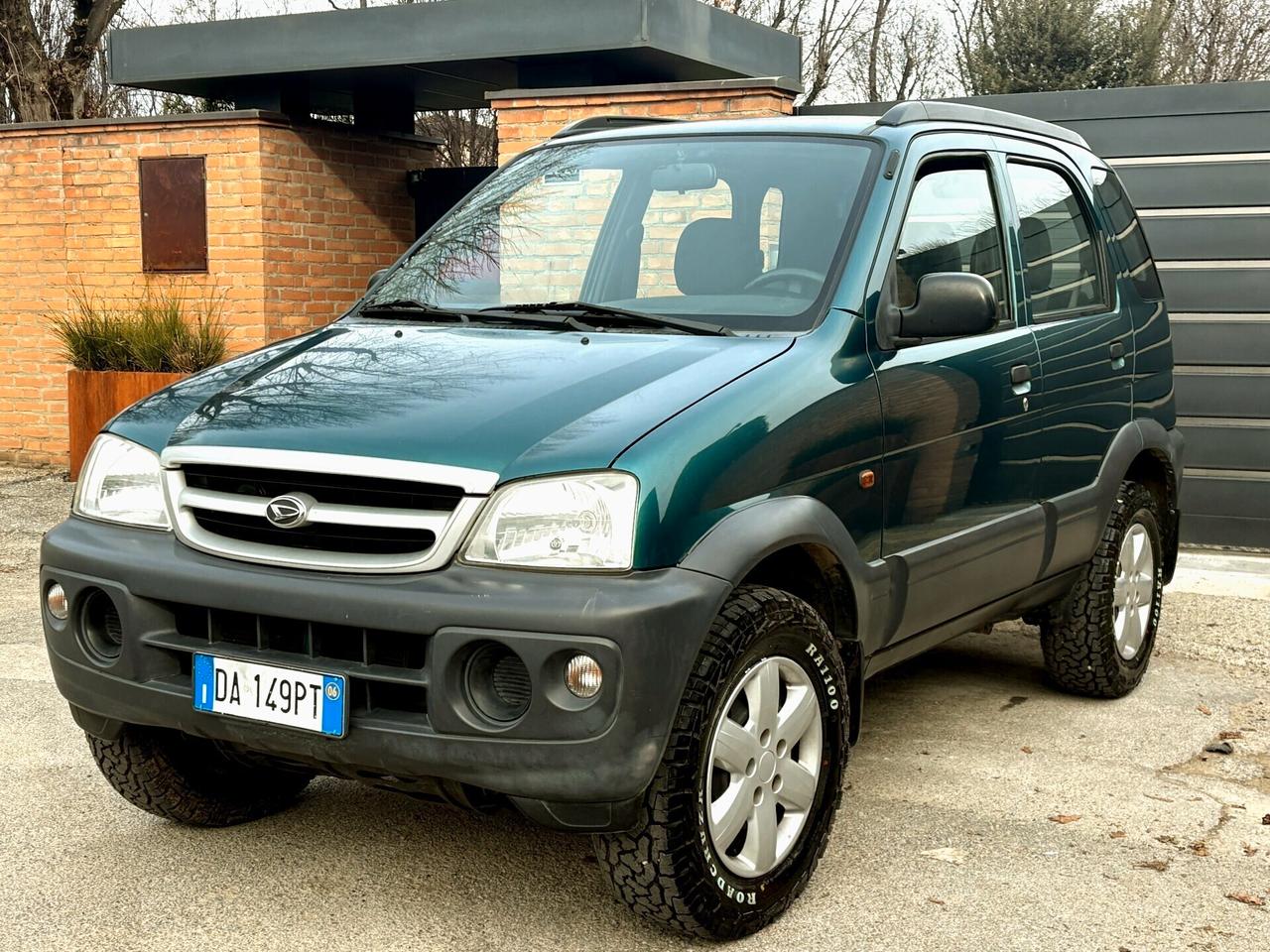 DAIHATSU TERIOS 1.3(benz) 4x4 inserib.-2006