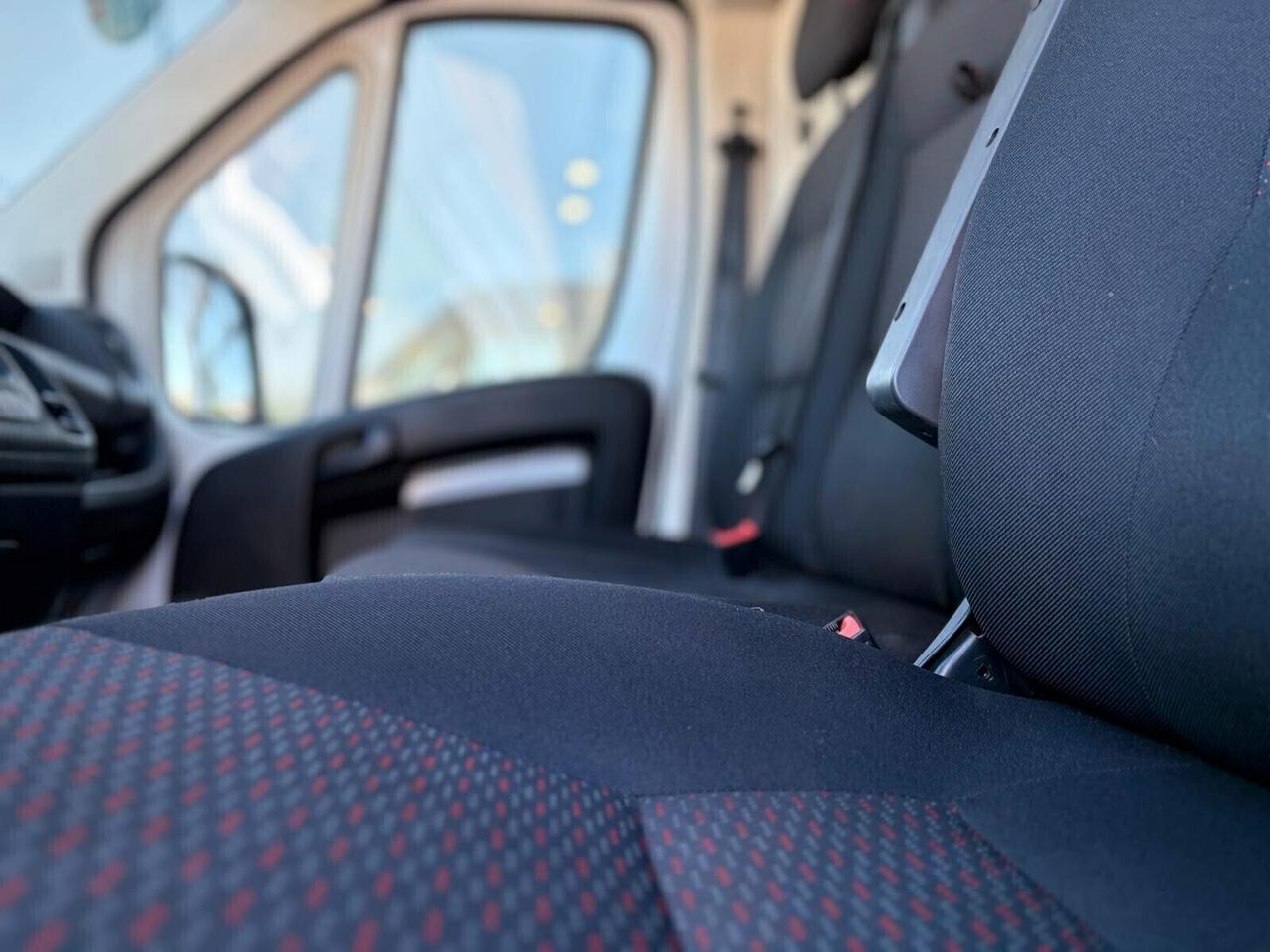 Citroen Jumper BUSINESS 30 BlueHDi 140 PC-TN Furgone SPOTICAR