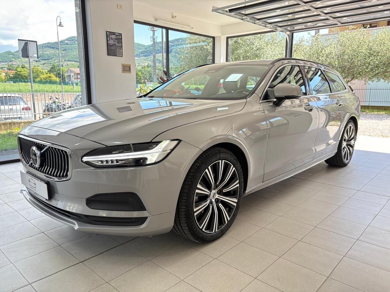 Volvo V90 B4 automatico Plus Bright