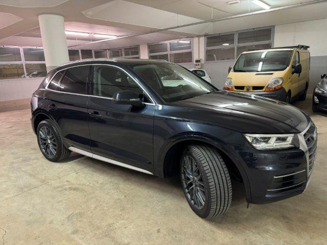 AUDI Q5 40 TDI quattro Business Sport