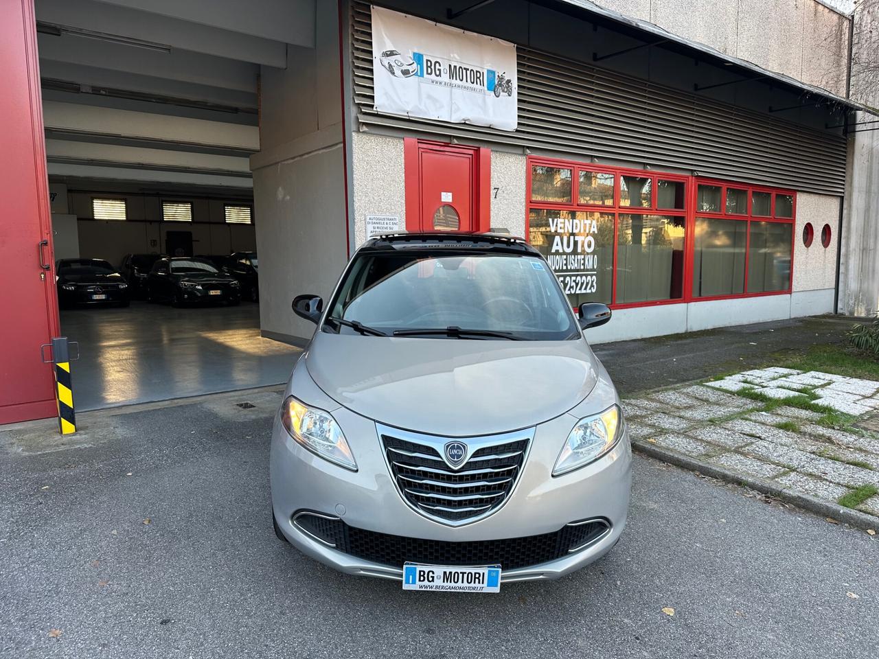 Lancia Ypsilon 1.2 8v Gold TETTO APRIBILE UNIPR. GARANZIA