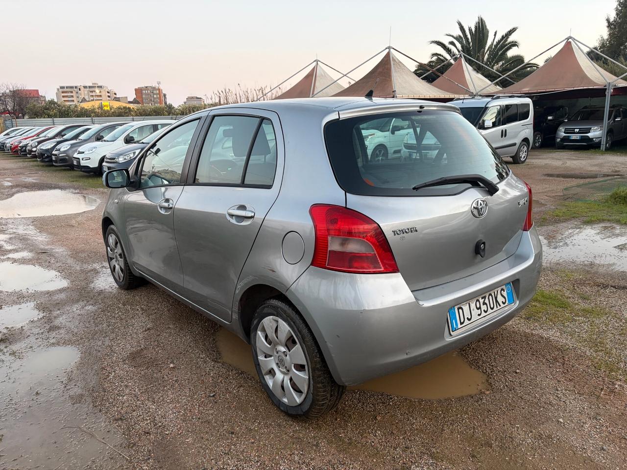 TOYOTA YARIS 1.0 69CV ANNO 2007 ADATTA NEOPATENTATI