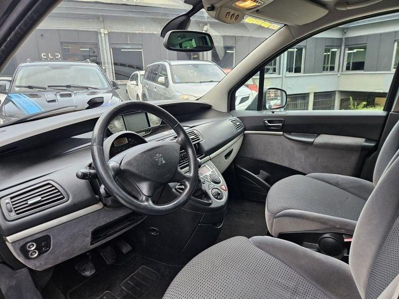 Peugeot 807 807 2.0 hdi 16v Active (st) 136cv 7POSTI