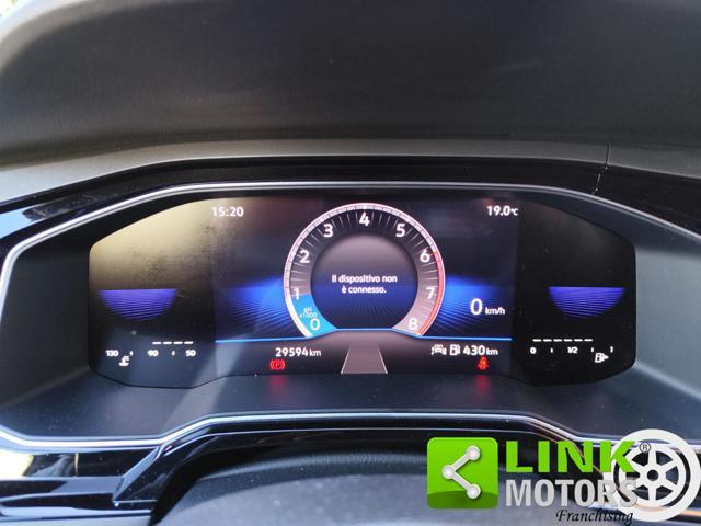 VOLKSWAGEN Polo 1.0 TSI R-Line GARANZIA DELLA CASA INCLUSA