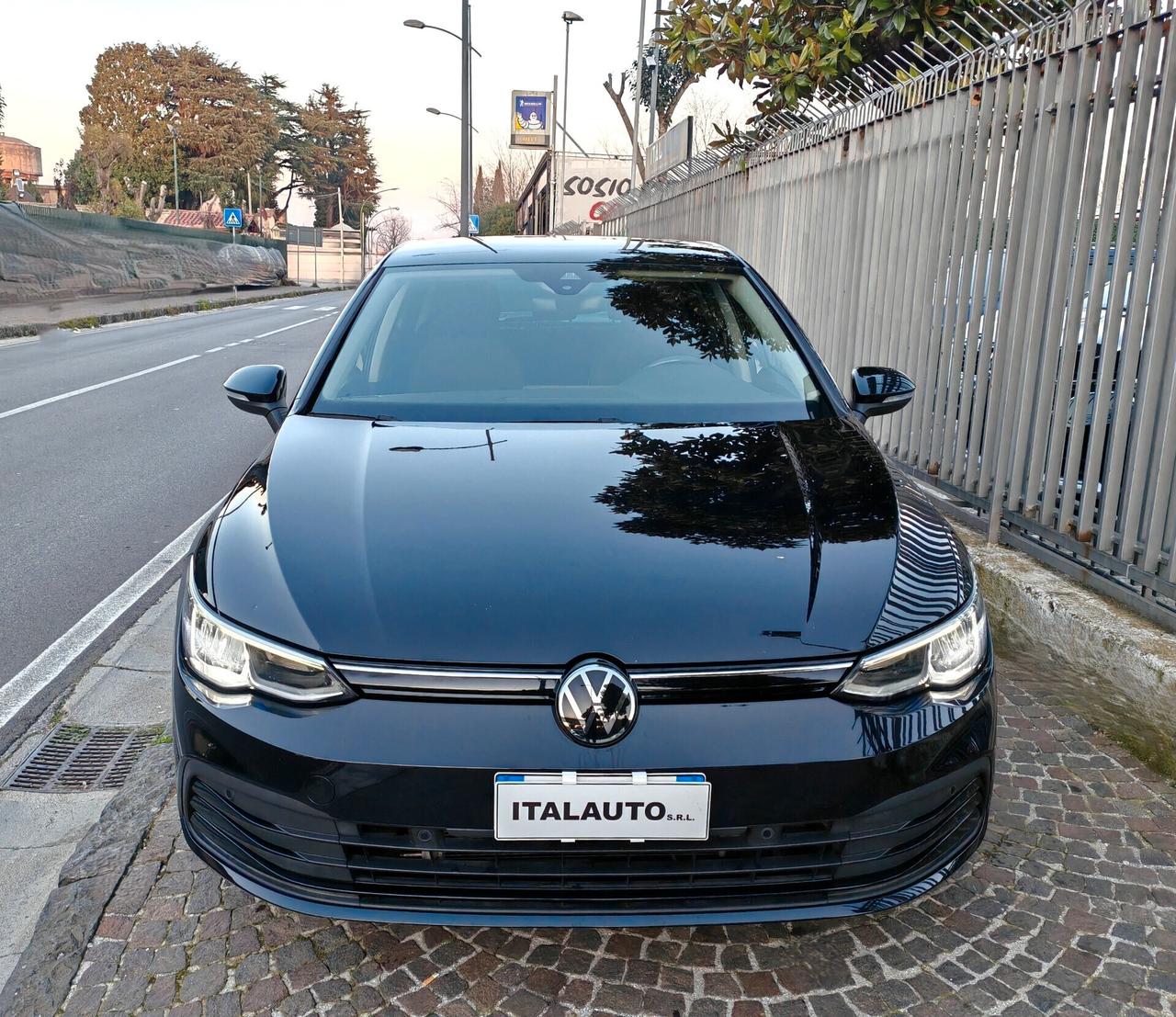 Volkswagen Golf 1.0 eTSI 110 CV EVO DSG Life
