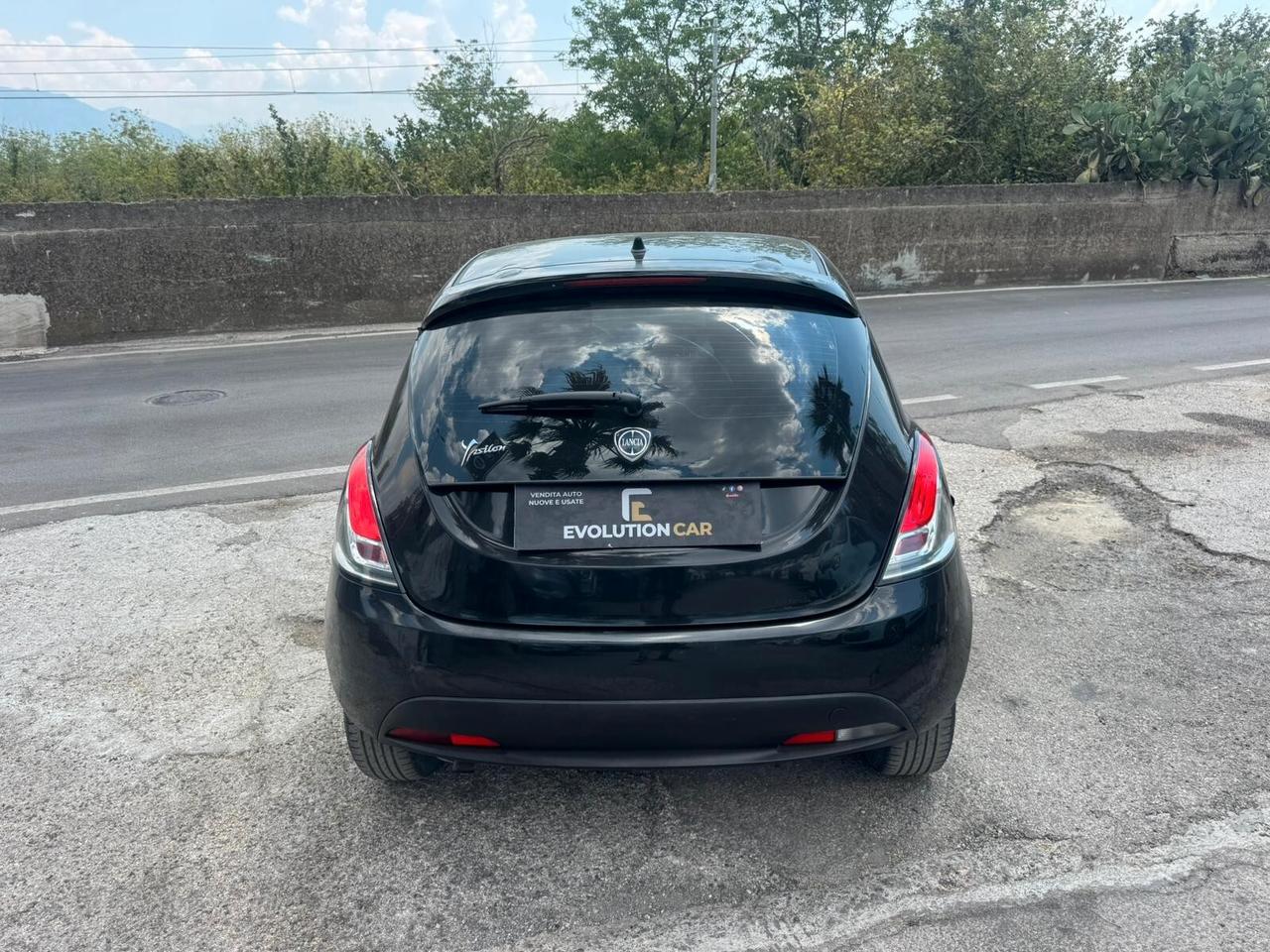 Lancia Ypsilon 1.3 MJT 2012