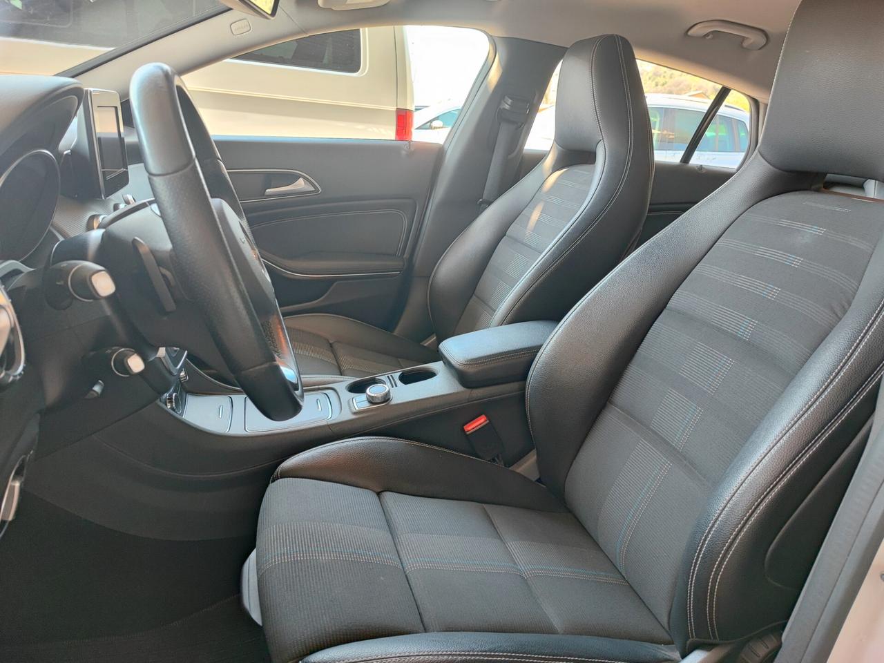 Mercedes-benz CLA 180 d S.W. Automatic Premium