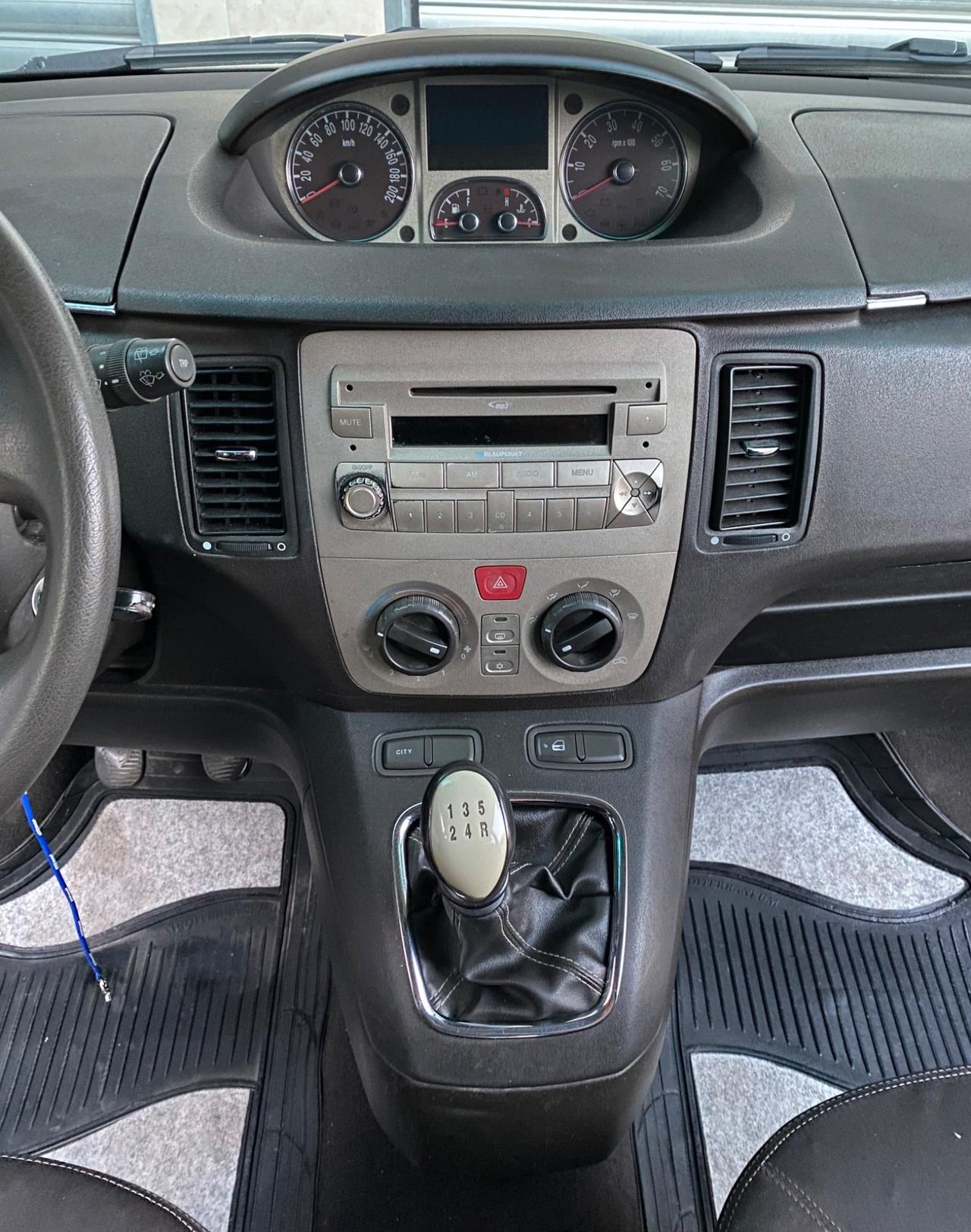 Lancia Musa 1.4 8V GPL 78cv Platino Ecochic