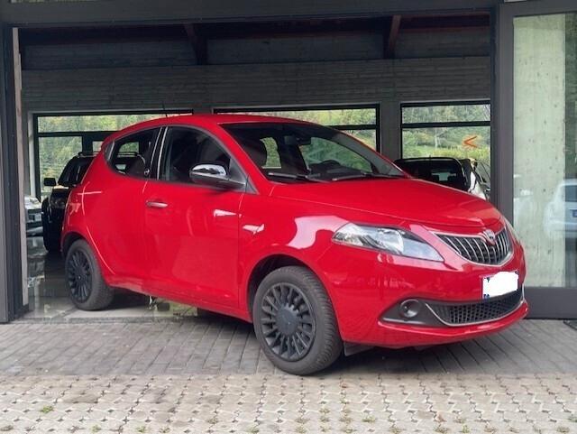 Lancia Ypsilon 1.0 FireFly 5 porte S&S Hybrid Ecochic Gold