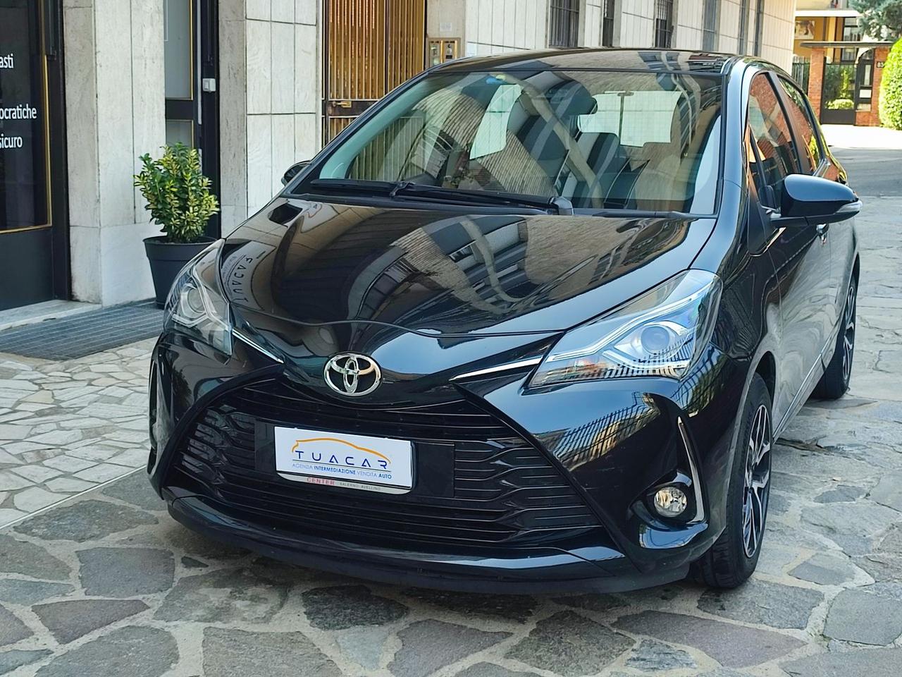 Toyota Yaris 1.0 VVT-i 72 CV Active 5 porte #6932