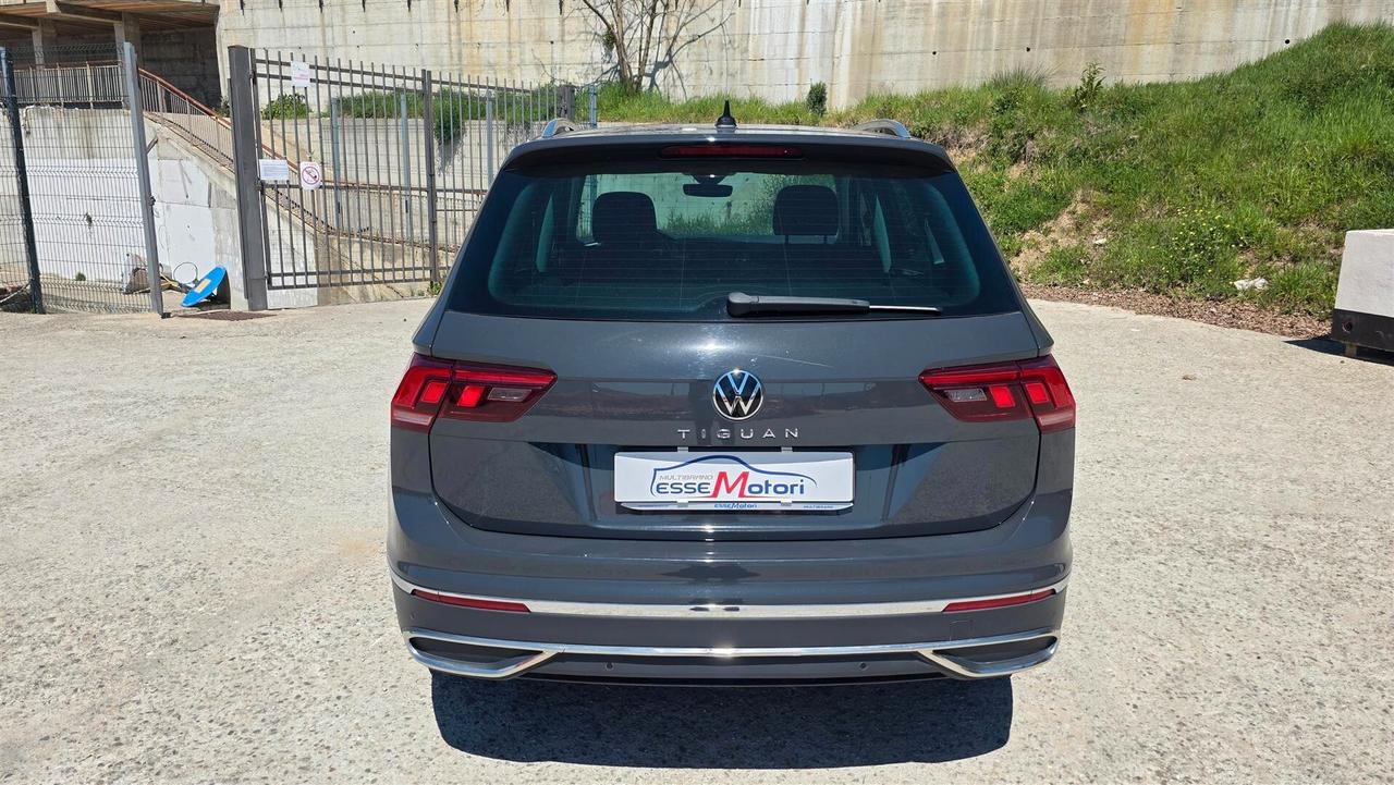 Volkswagen Tiguan 2.0 TDI 150 CV SCR DSG Elegance