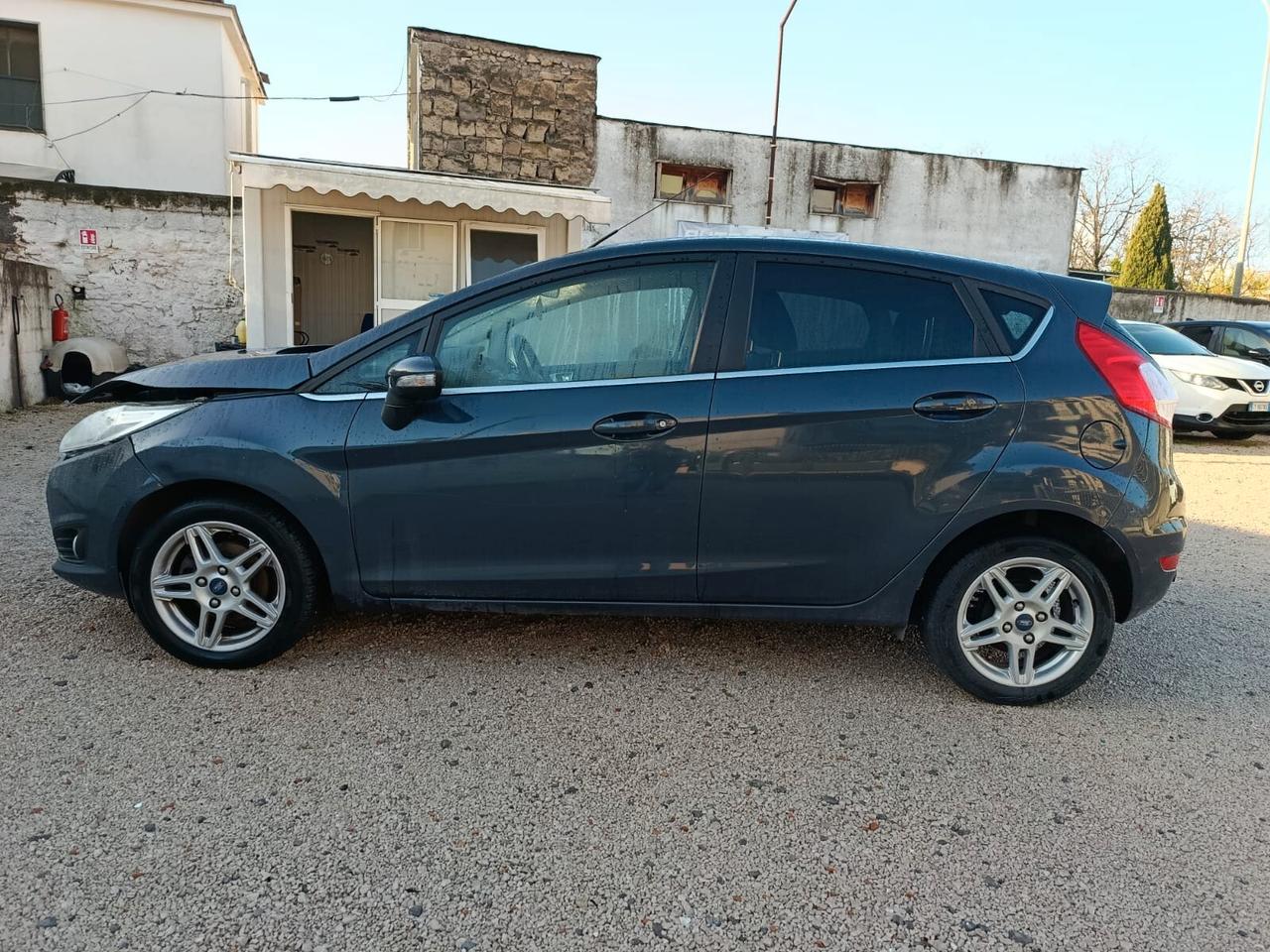 Ford Fiesta 1.4 5p. Bz.- GPL Titanium- 2015