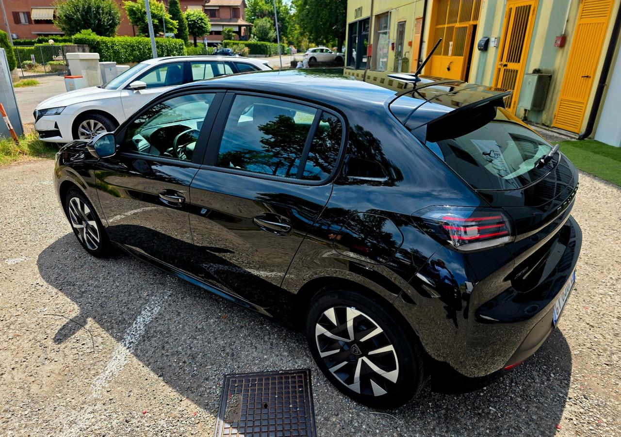 Peugeot 208 1.2 PureTech 75 Stop&Start 5 porte Style NEOPATENTATO FINANZIABILE